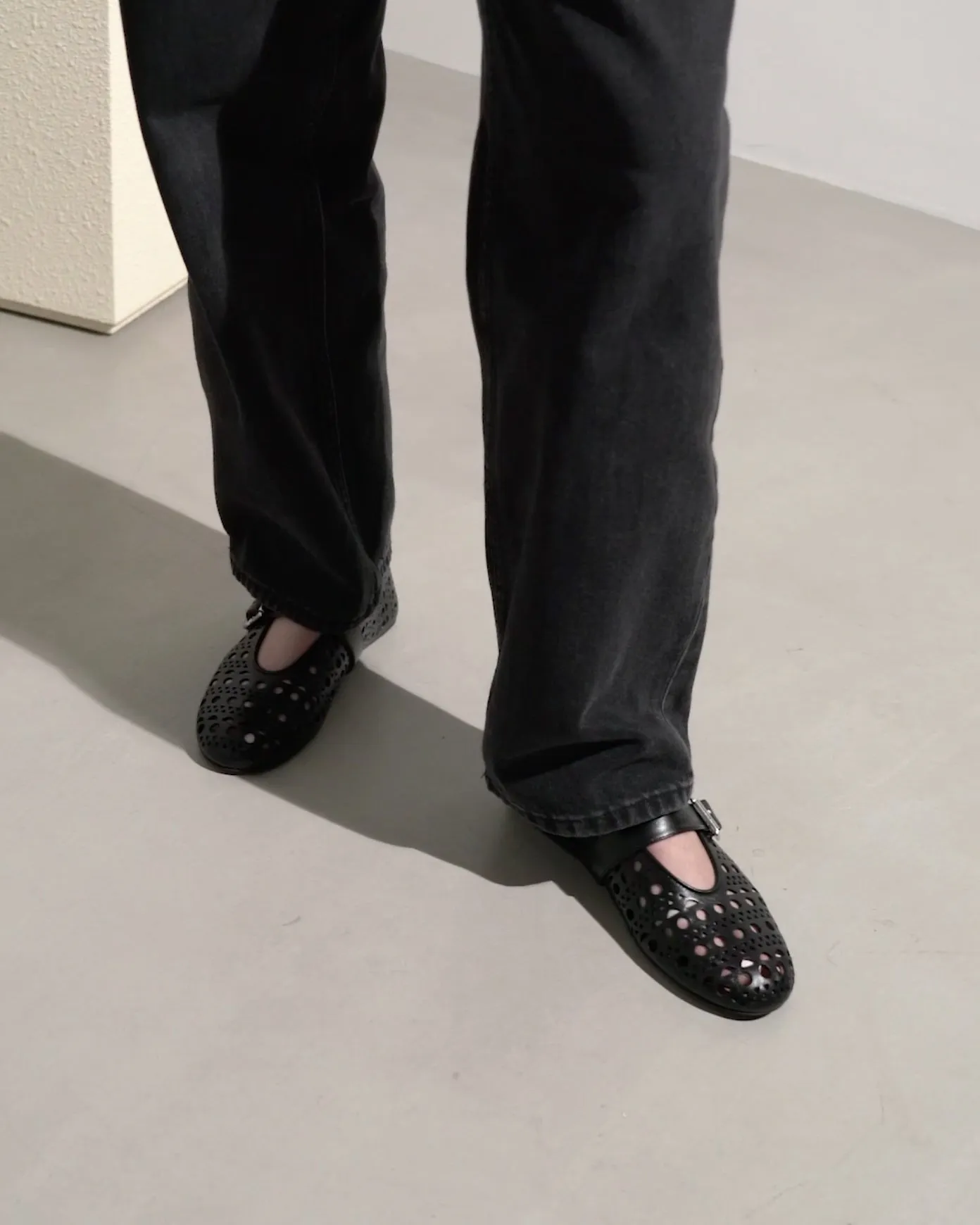 Ballerina black leather ballet flats