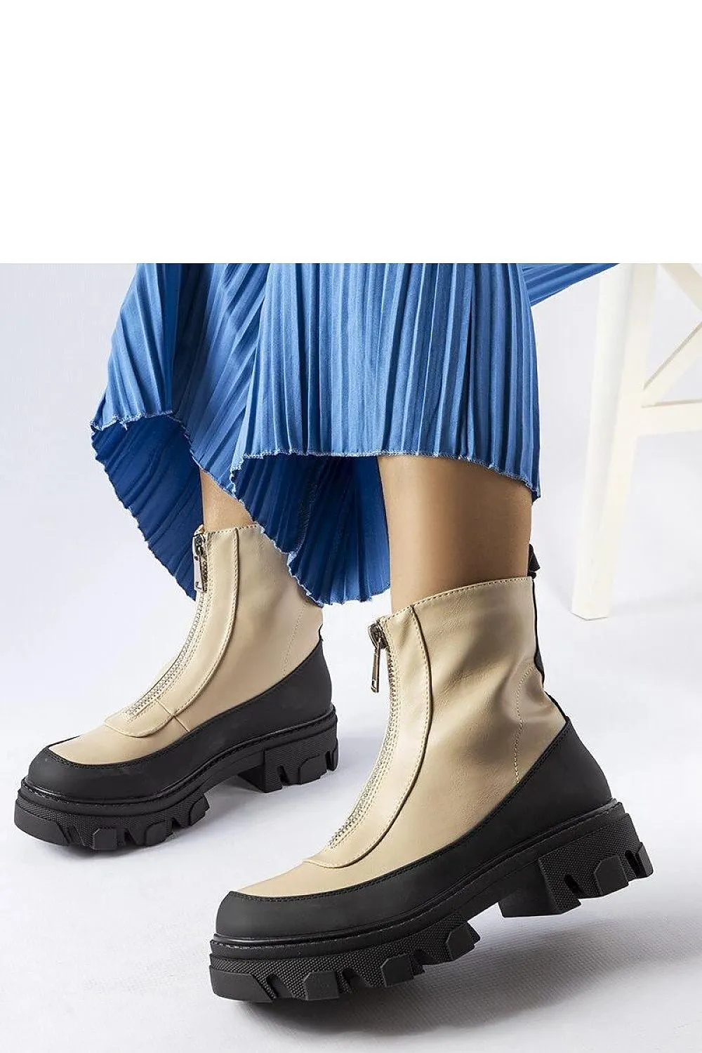 Beige solid ankle boots with Morley zipper
