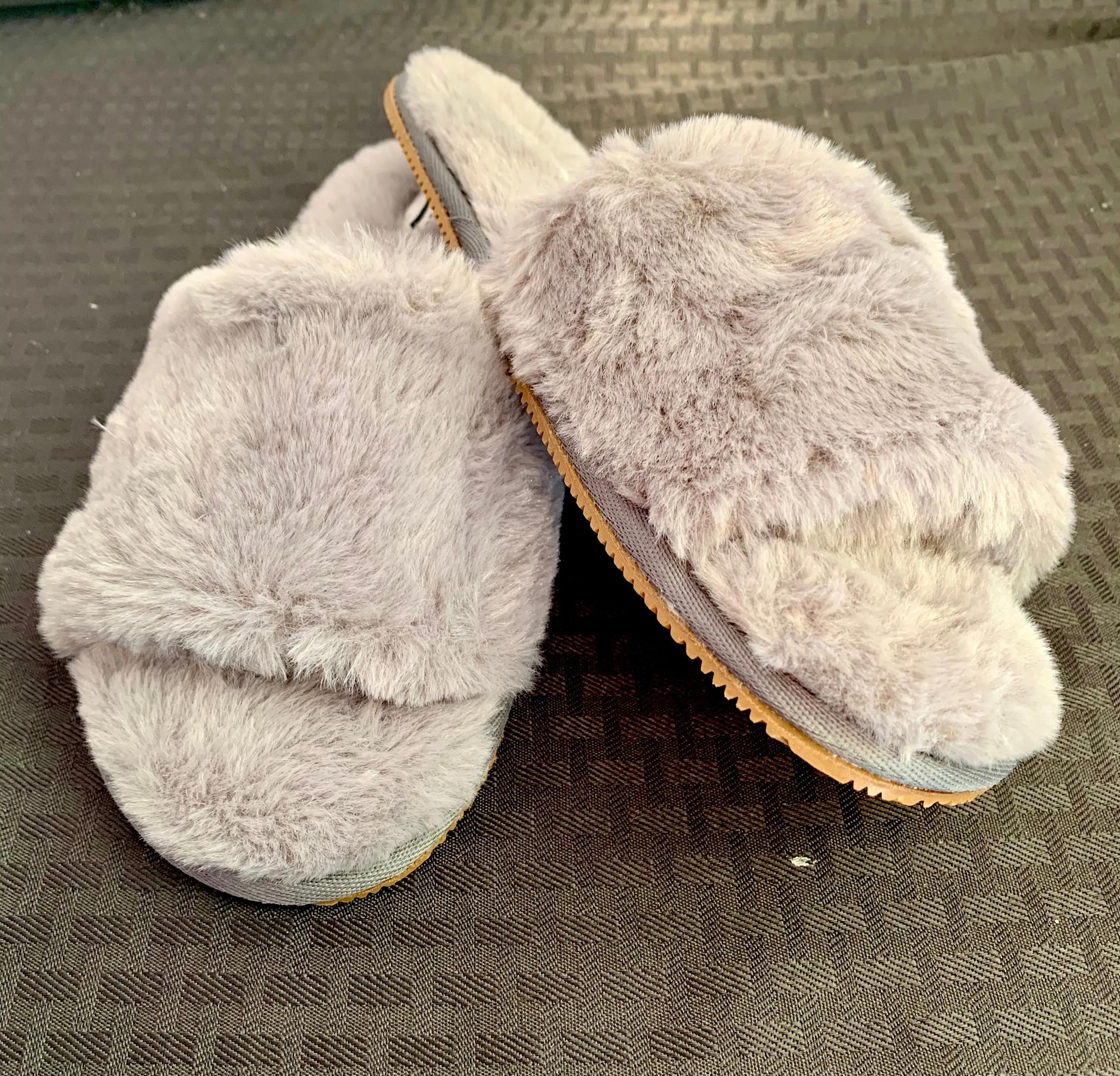 GLAZE- Faux Fur Slippers