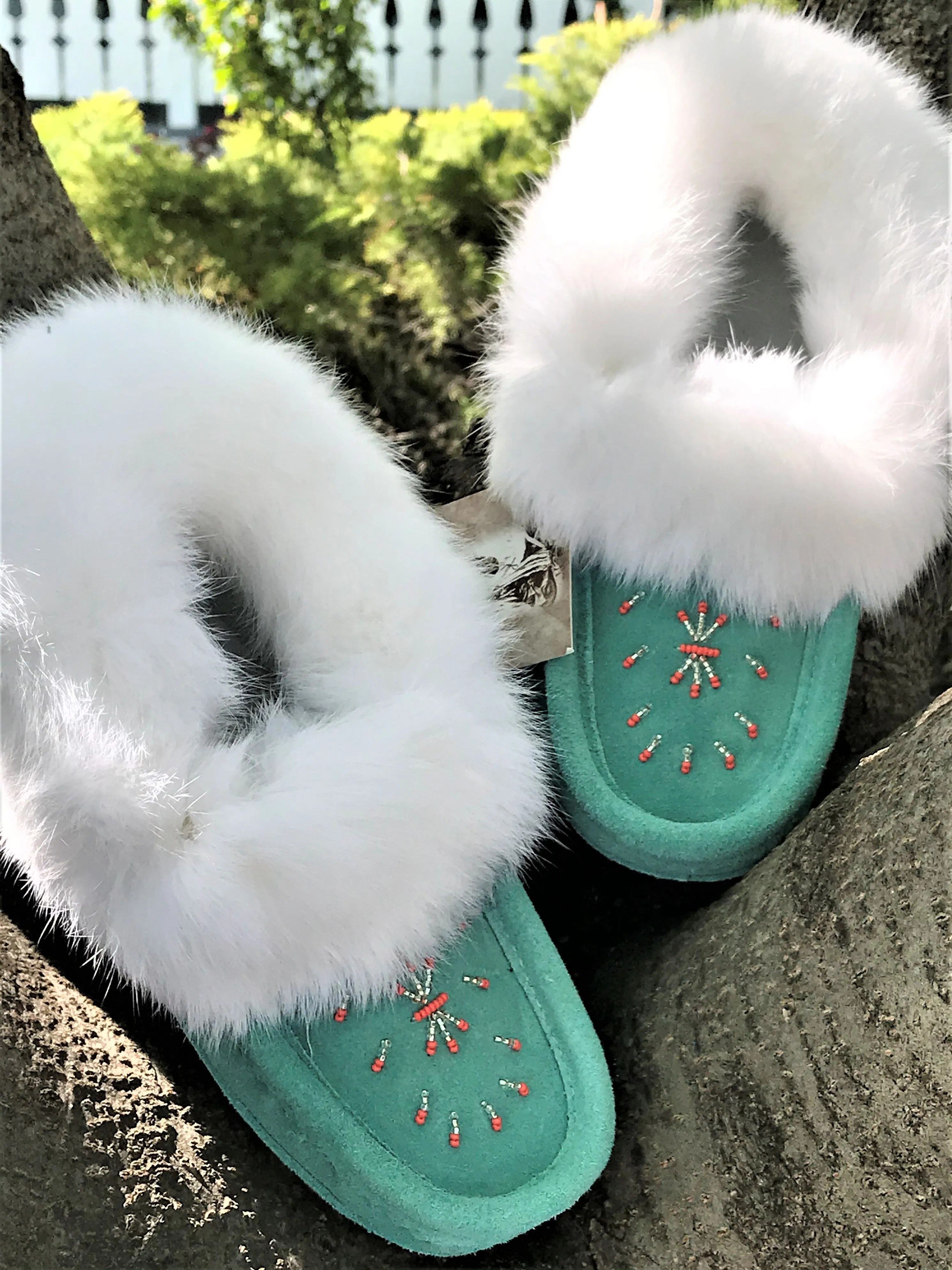 Ladies Moccasins - Size 11 Laurentian Chief Moccasins Turquoise