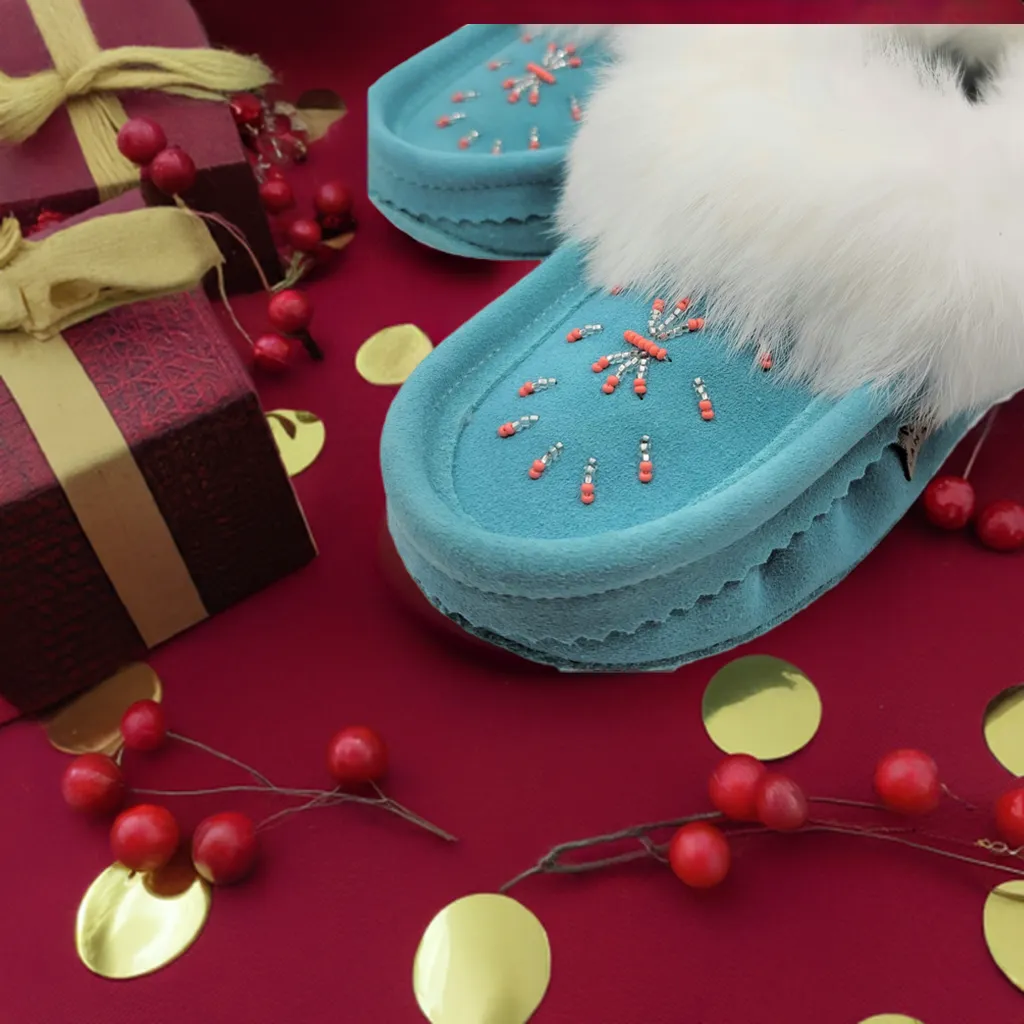 Ladies Moccasins - Size 11 Laurentian Chief Moccasins Turquoise