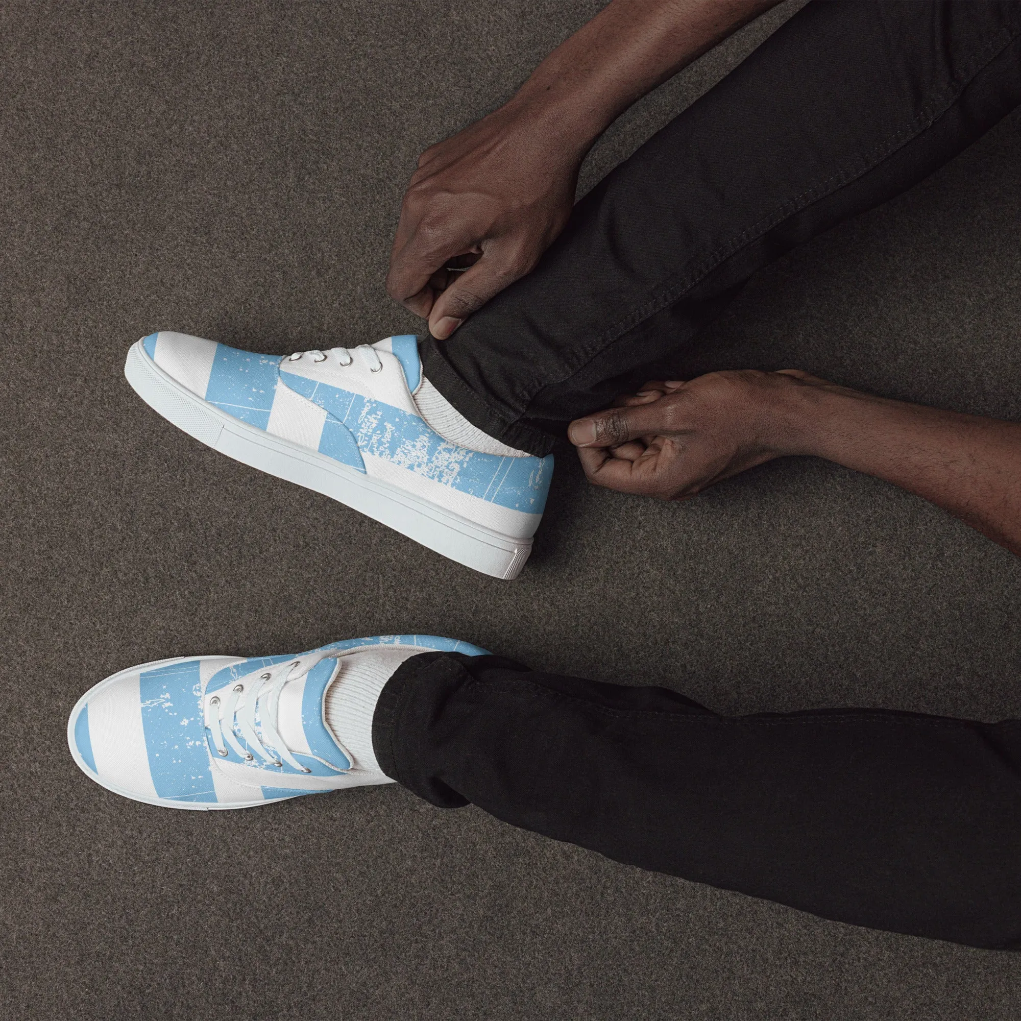 VICTORIOUS Men’s Lace-Up Canvas Shoes